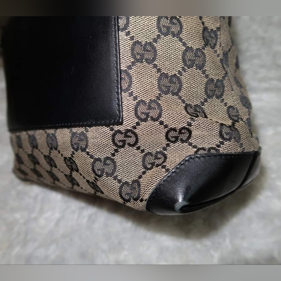 Authentic Gucci Handbag - Picture 6 of 11